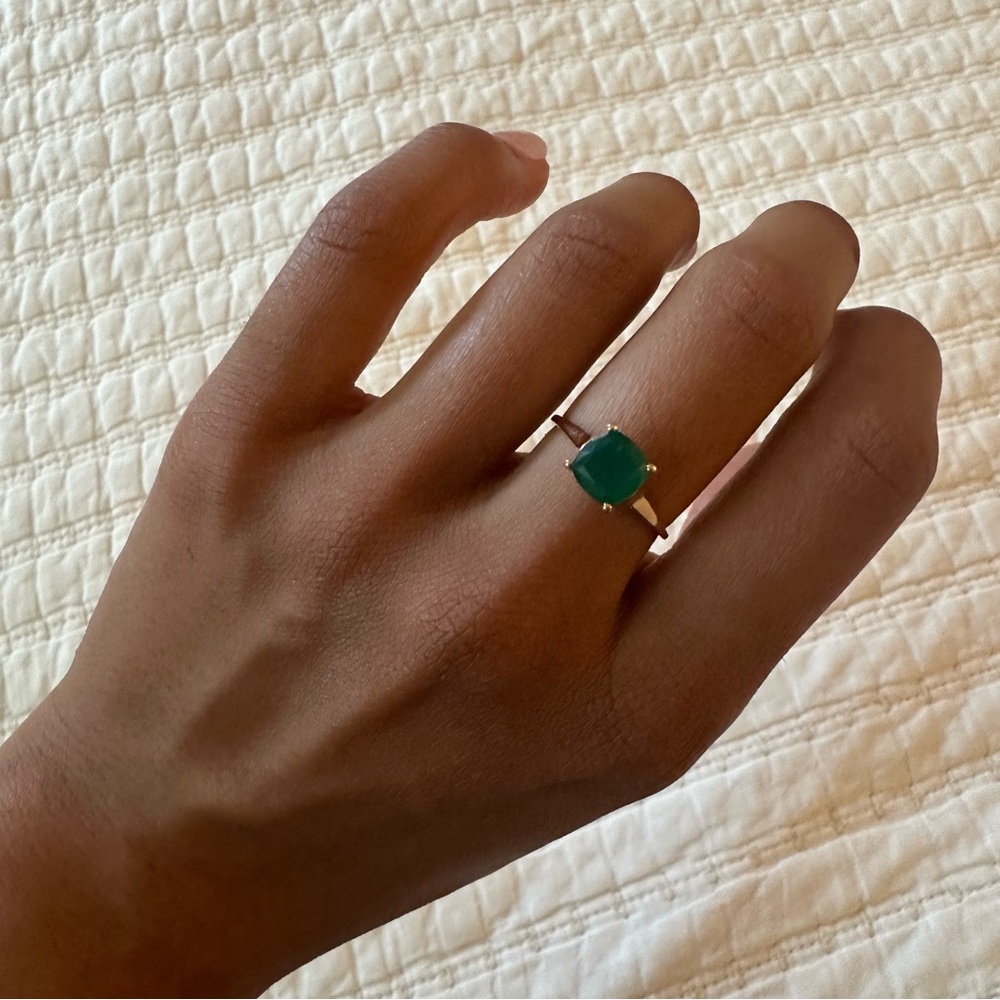 Solid 14k gold and green onyx ring
